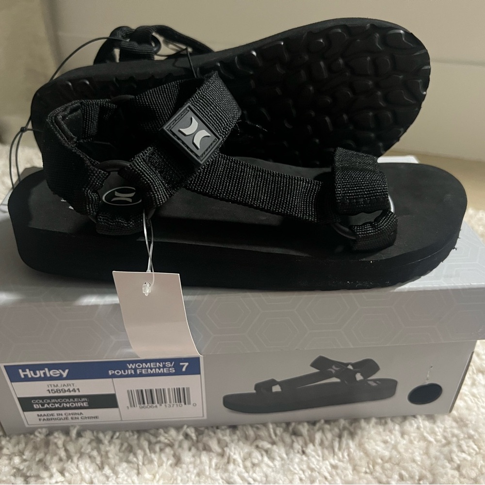 Hurley Women's Black Strapped Sandals